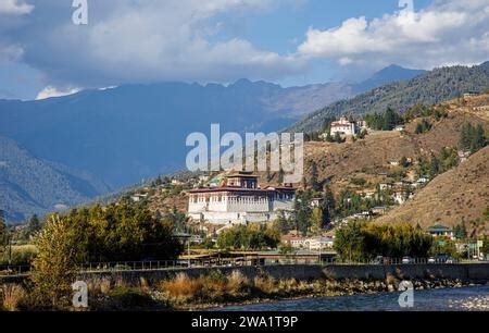 iconic dzong fortress crossword|Iconic dzong fortress in the city of Lhasa which is  .